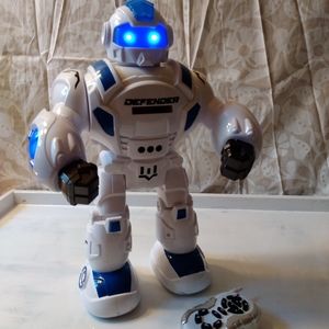 Robot defender, works.